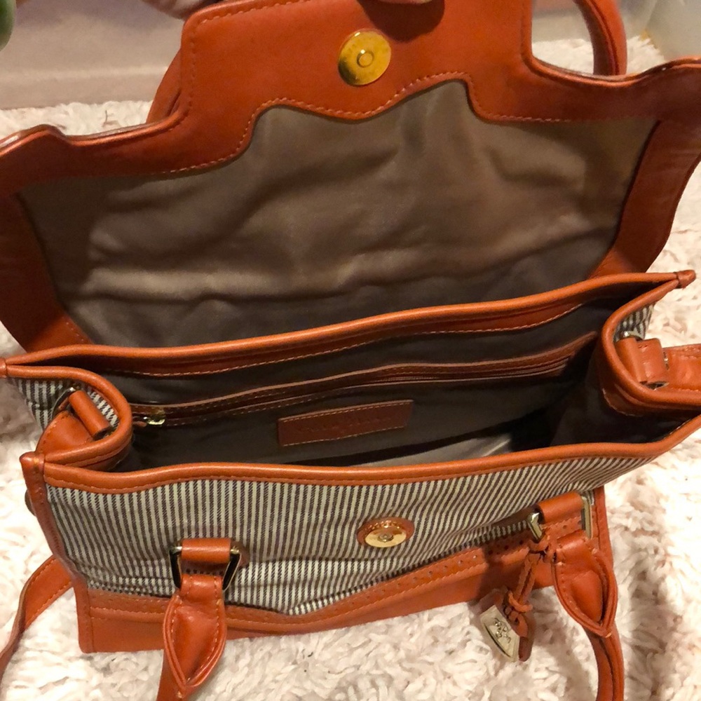 Cole Haan oxford crossbody - Picture 4 of 8